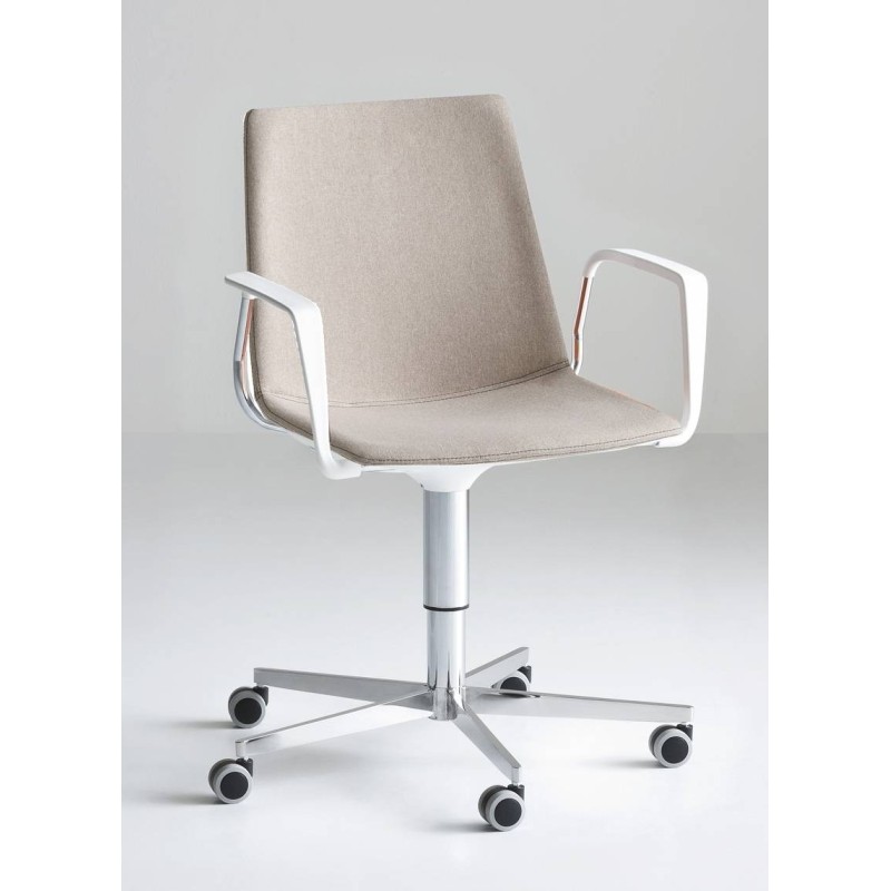 alt= Silla Akami T5R Br Tapizada