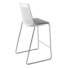 Taburete Akami ST 76