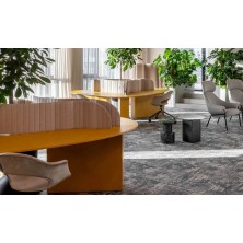 Sillón Lady B Pop con ruedas tapizado